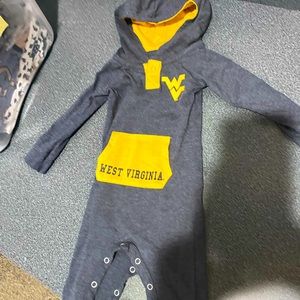 Wvu baby outfit 0-3month